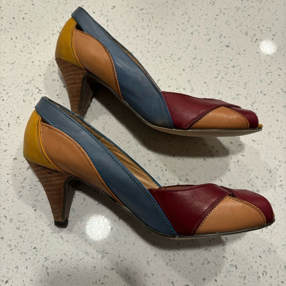 Steve Madden Sallsa Multicolor Leather Pumps Peep Toe Red Yellow Blue Size 6.5 - Picture 7 of 11